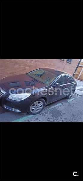 Usado Opel Insignia Cosmo 130 CV (95 kW) 2009 Negro Berlina