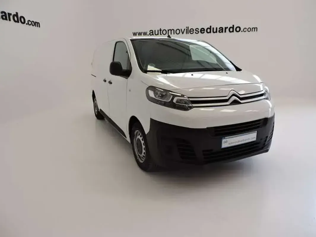 Usado Citroën Jumpy 102 CV (75 kW) 2023 Blanco Monovolumen