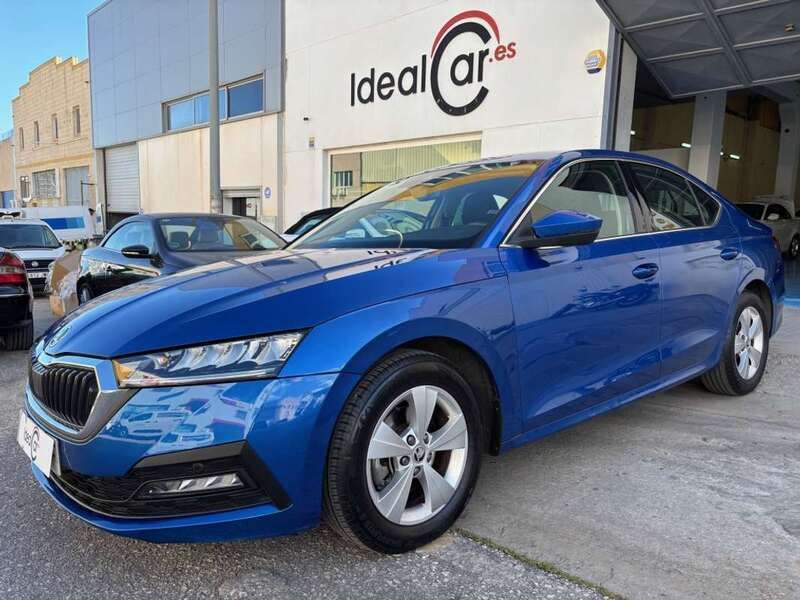Azul Usado 2021 Skoda Octavia Ambition Utilitario | 19.490 € (Super precio) - Imagen 1/4