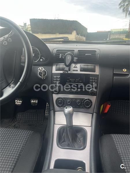 Usado Mercedes C160 Sport Edition 122 CV (89 kW) 2006 Granate Coupe