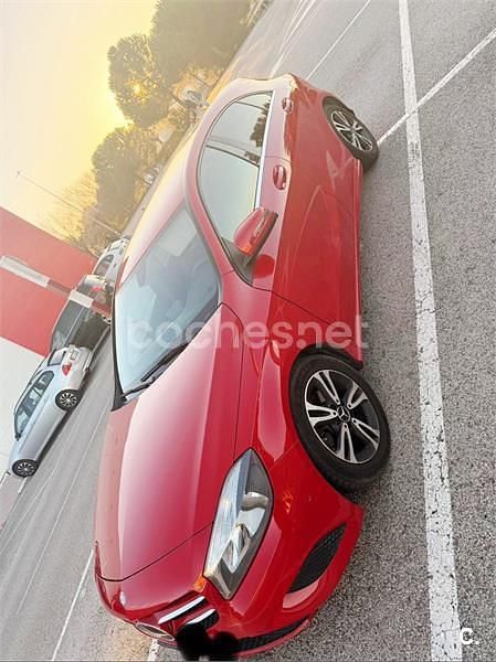 Usado Mercedes A200 Urban 136 CV (100 kW) 2014 Rojo Berlina