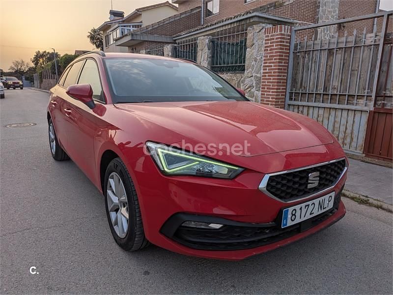 Usado Seat Leon ST FR 150 CV (110 kW) 2021 Rojo Familiar