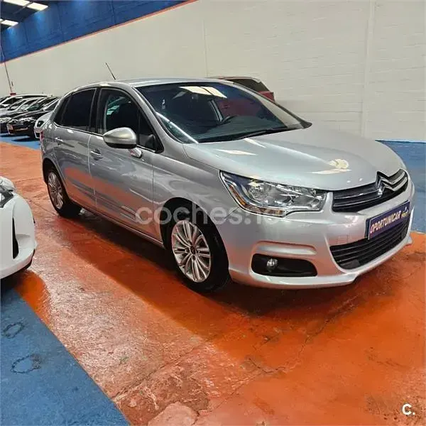 Usado Citroën C4 130 CV (95 kW) 2014 Gris / plata Berlina