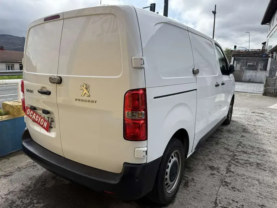 Usado Peugeot Expert Premium 120 CV (88 kW) 2021 Blanco Van