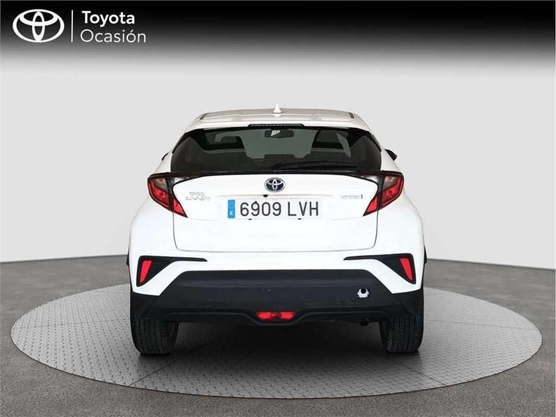 Usado Toyota C-HR Active 122 CV (89 kW) 2021 Blanco SUV