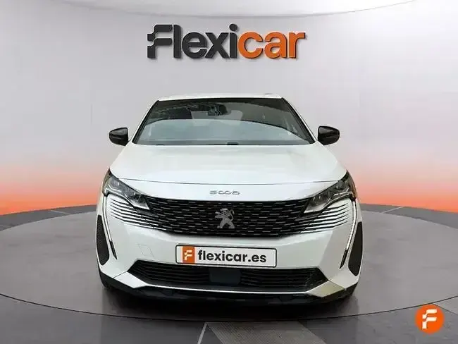 Usado Peugeot 5008 Active 130 CV (95 kW) 2023 Blanco SUV