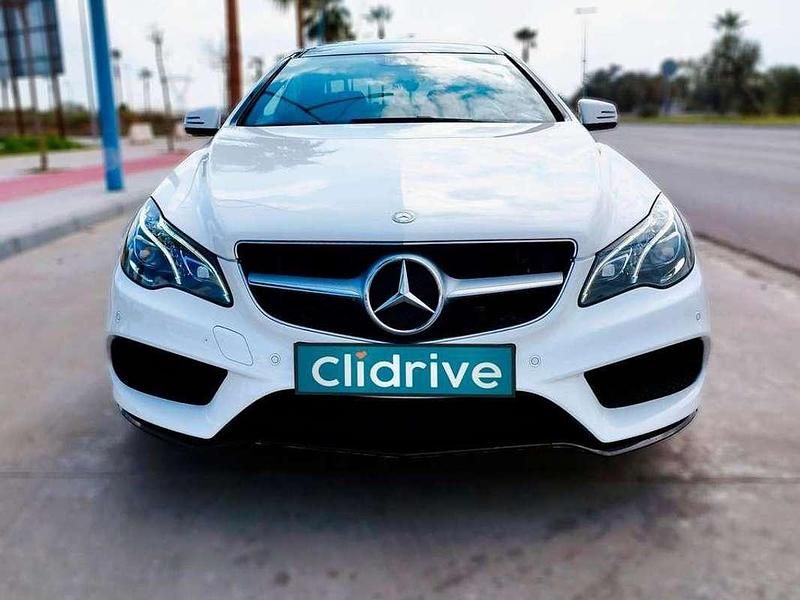 Usado Mercedes E220 170 CV (125 kW) 2014 Blanco Coupe