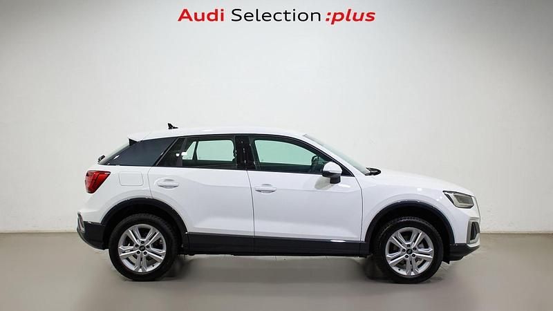 Usado Audi Q2 Advanced Plus 110 CV (80 kW) 2023 Blanco arkona SUV