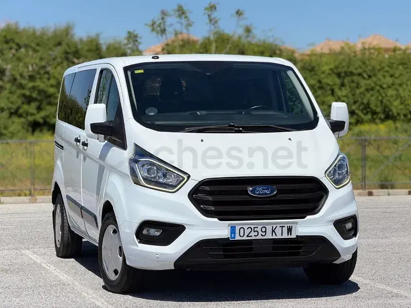 Usado Ford Tourneo Trend 105 CV (77 kW) 2019 Blanco Monovolumen