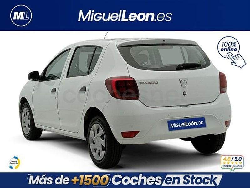 Usado Dacia Sandero Ambiance 75 CV (55 kW) 2017 Blanco Berlina