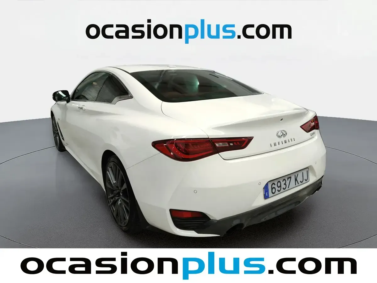 Usado Infiniti Q60 Sport Tech 211 CV (155 kW) 2018 Blanco Coupe