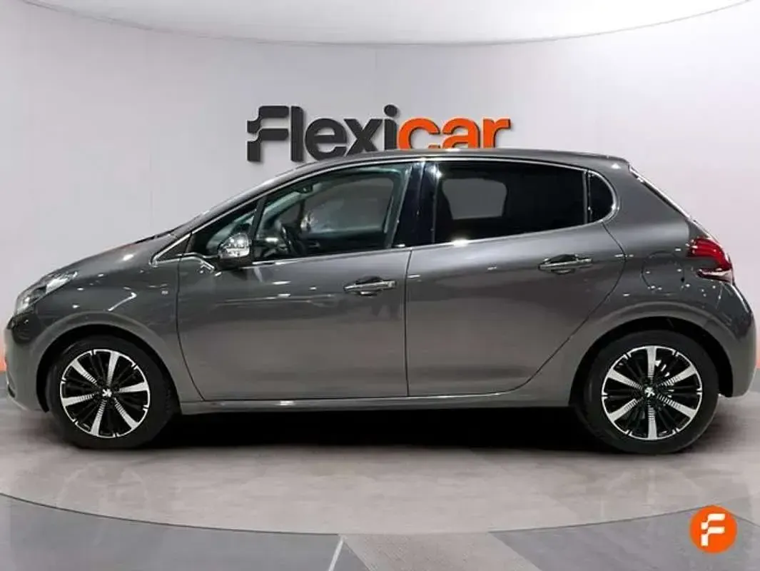 Usado Peugeot 208 S 83 CV (61 kW) 2018 Gris Utilitario