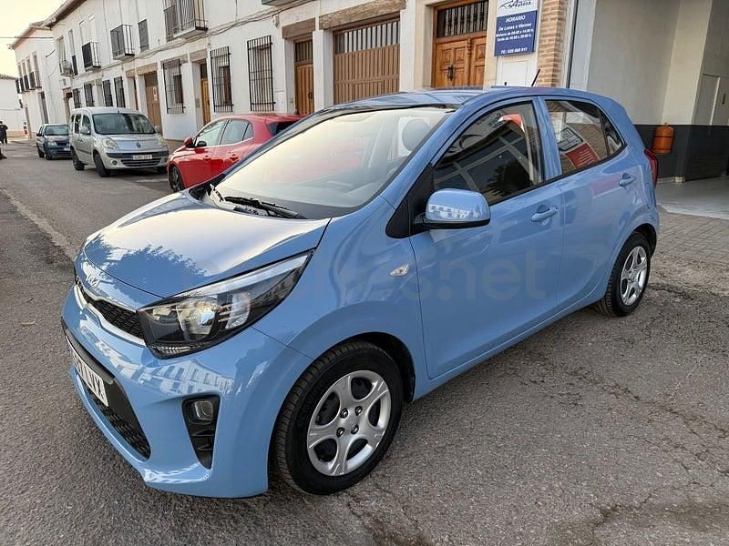 Usado Kia Picanto 67 CV (49 kW) 2022 Azul Utilitario