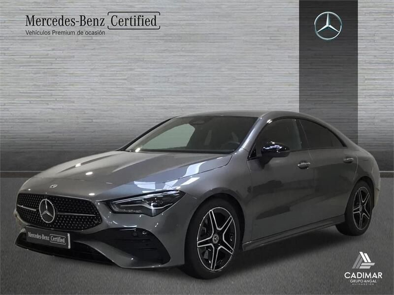 Gris Usado 2024 Mercedes CLA200 AMG line Berlina | 35.900 € (Super precio) - Imagen 1/4