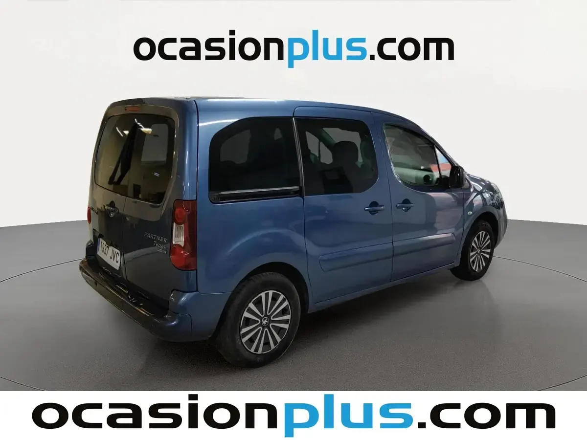 Usado Peugeot Partner Tepee Active 100 CV (73 kW) 2016 Azul Monovolumen