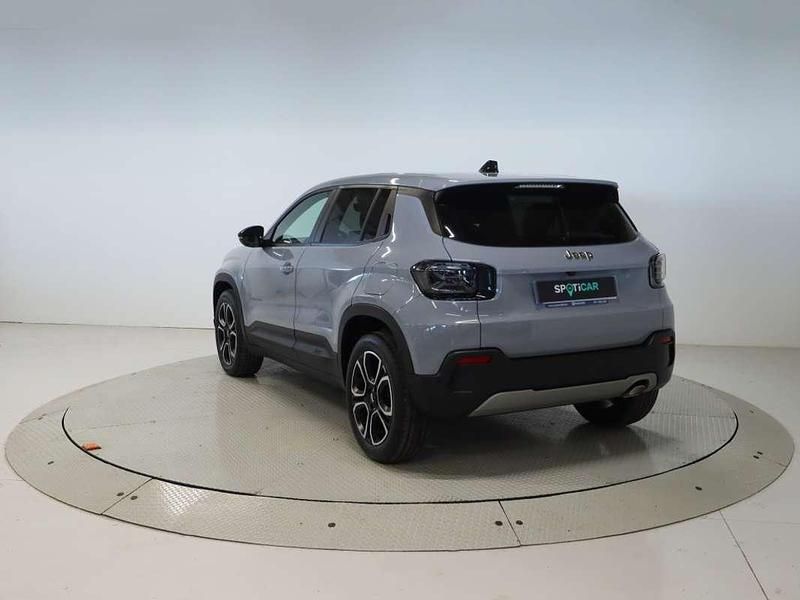 Usado Jeep Avenger Summit 101 CV (74 kW) 2025 Gris SUV