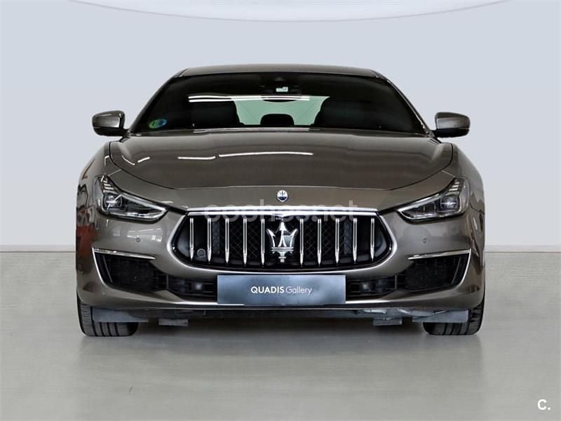Usado Maserati Ghibli GT 330 CV (242 kW) 2023 Gris / plata Berlina