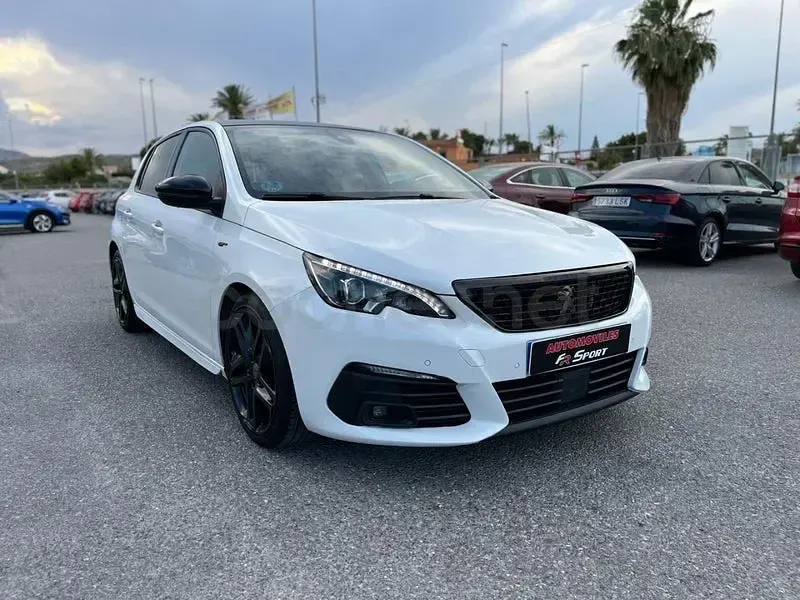Usado Peugeot 308 GT 180 CV (132 kW) 2019 Blanco Berlina