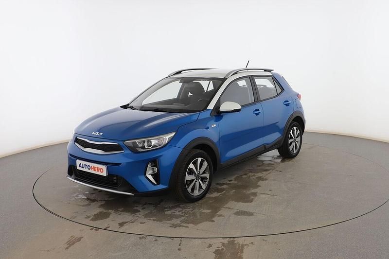 Usado Kia Stonic 101 CV (74 kW) 2022 Azul SUV
