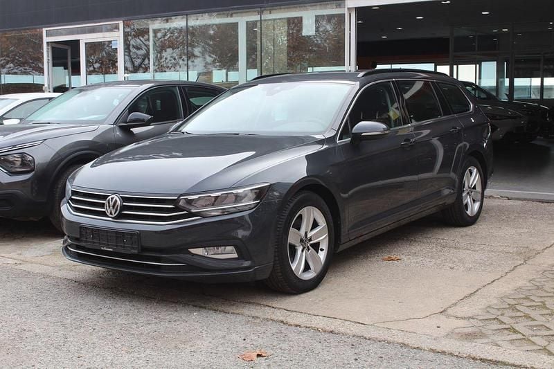 Usado VW Passat R-line 192 CV (141 kW) 2020 Gris Familiar