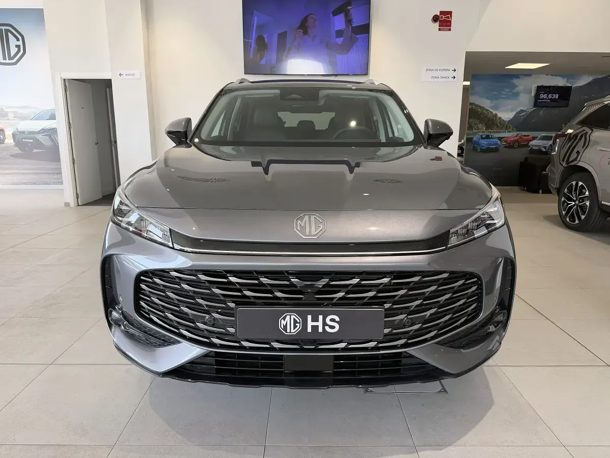 Nuevo MG HS Luxury 170 CV (125 kW) 2026 Gris SUV