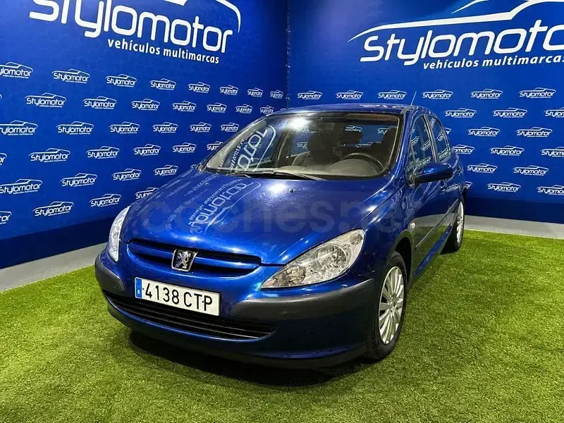 Usado Peugeot 307 110 CV (80 kW) 2004 Azul Berlina