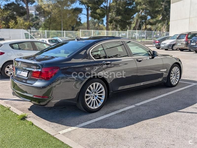 Usado BMW 730 Comfort Edition 258 CV (189 kW) 2015 Negro Berlina
