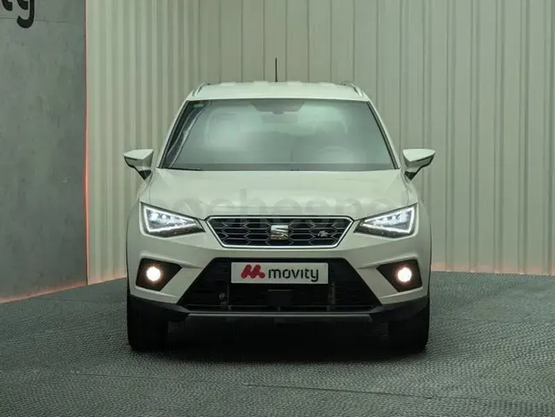Usado Seat Arona FR 115 CV (84 kW) 2020 Blanco SUV