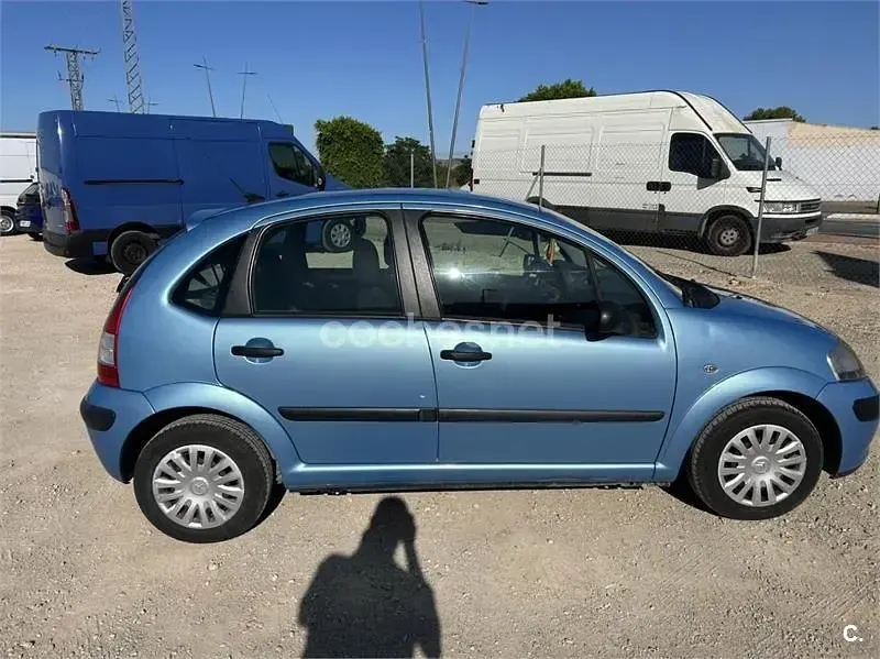 Usado Citroën C3 61 CV (44 kW) 2008 Azul Berlina