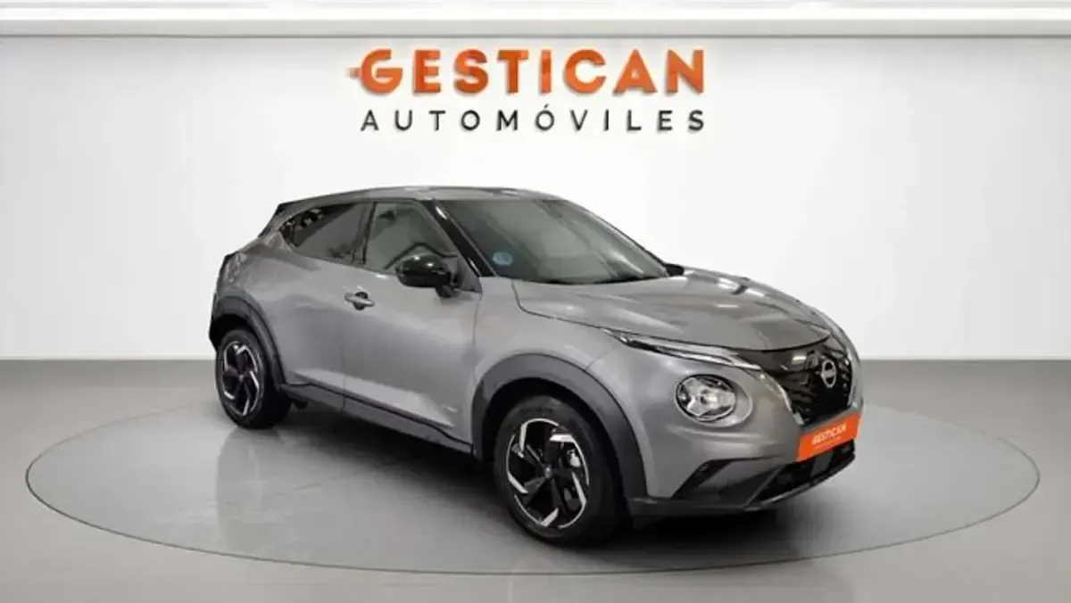 Usado Nissan Juke N-Connecta 143 CV (105 kW) 2024 Gris SUV