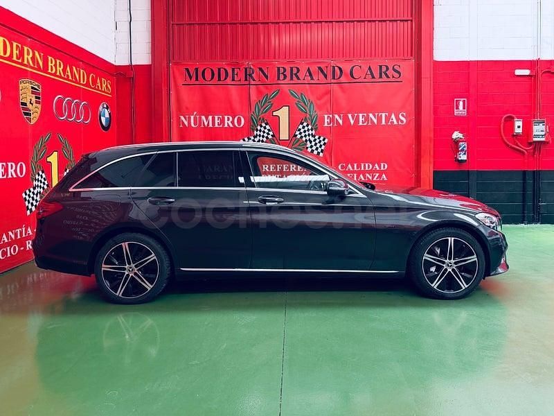 Usado Mercedes C300e 306 CV (225 kW) 2020 Gris / plata Familiar