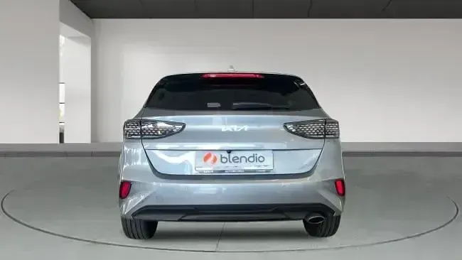Usado Kia Ceed Style 100 CV (73 kW) 2025 Gris Utilitario