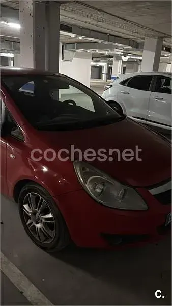 Usado Opel Corsa Enjoy 80 CV (58 kW) 2007 Rojo Utilitario