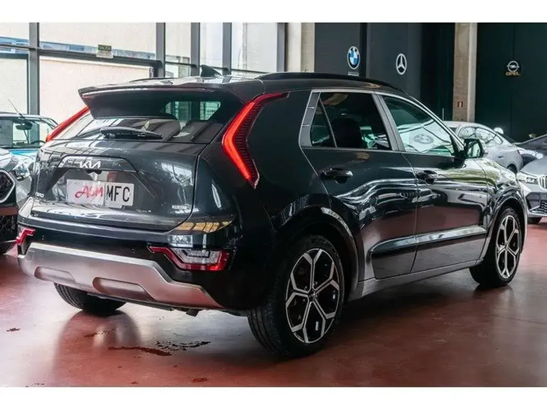 Usado Kia Niro 184 CV (135 kW) 2023 Gris SUV