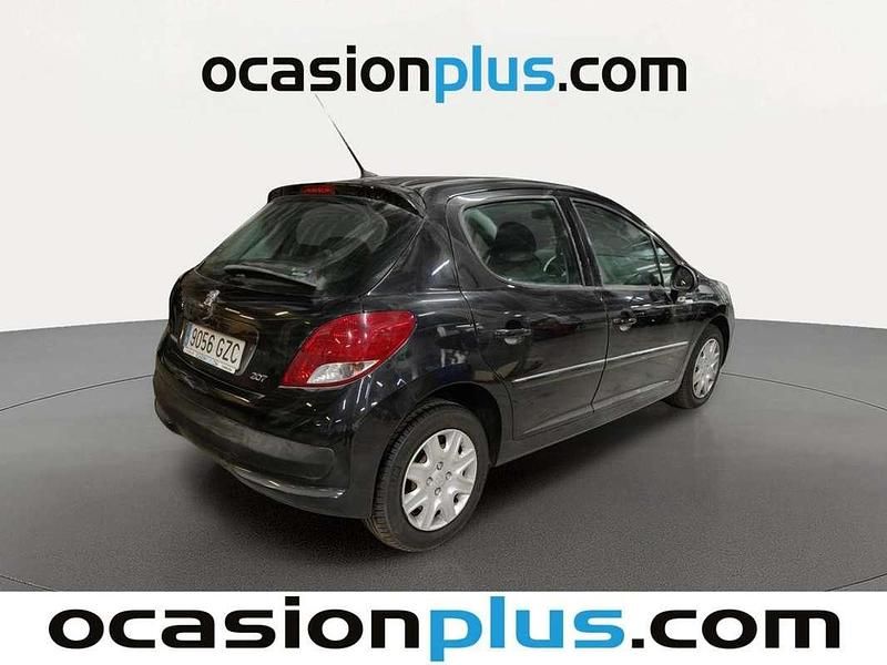 Usado Peugeot 207 95 CV (69 kW) 2010 Negro Utilitario