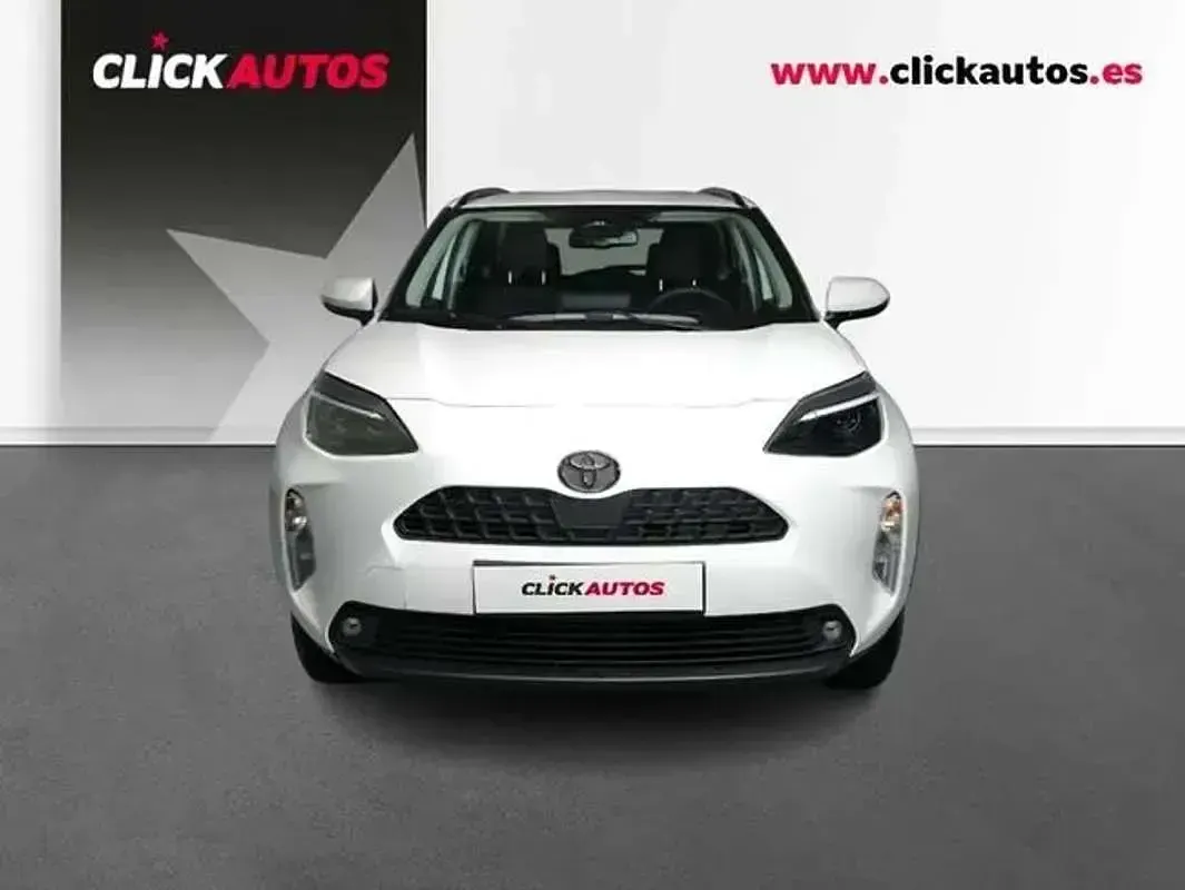 Używany Toyota Yaris Cross 116 KM (85 kW) 2025 Biały SUV