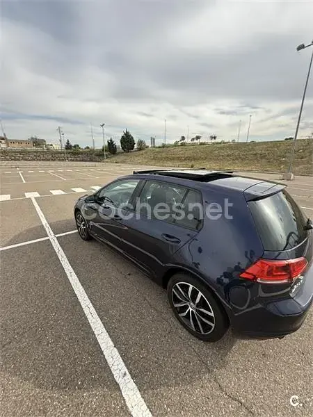 Usado VW Golf VII Edition 110 CV (80 kW) 2015 Azul Berlina