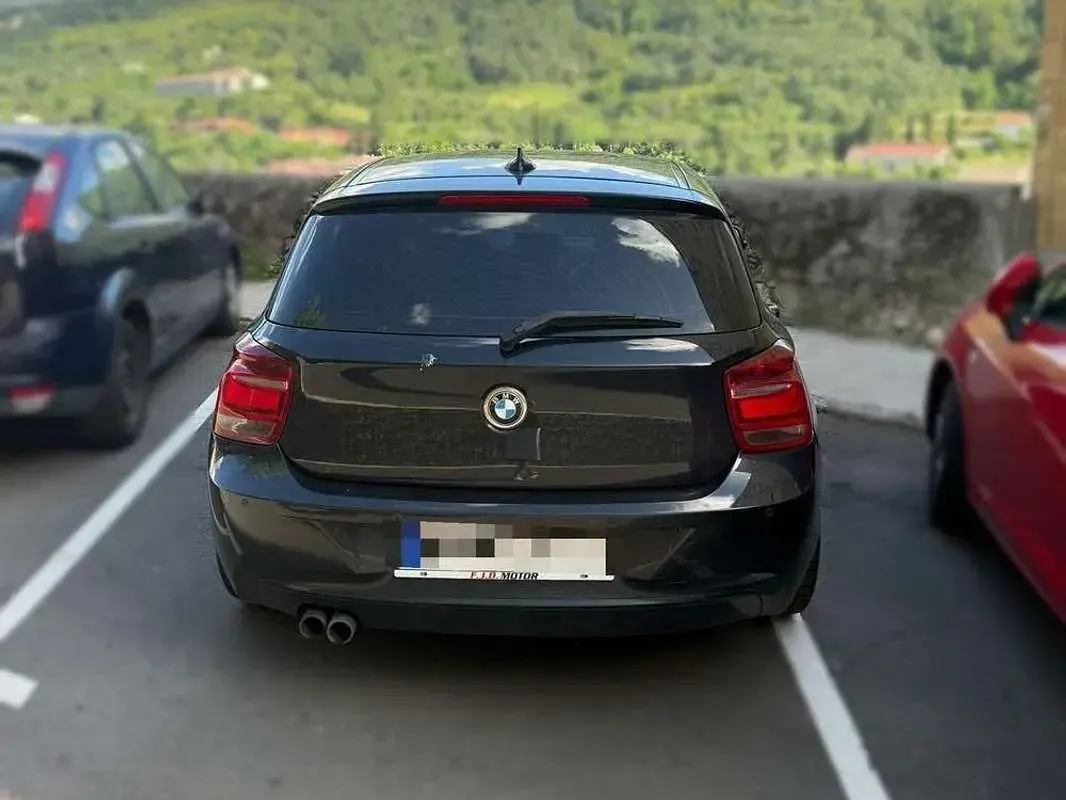 Usado BMW 125 218 CV (160 kW) 2012 Negro Utilitario
