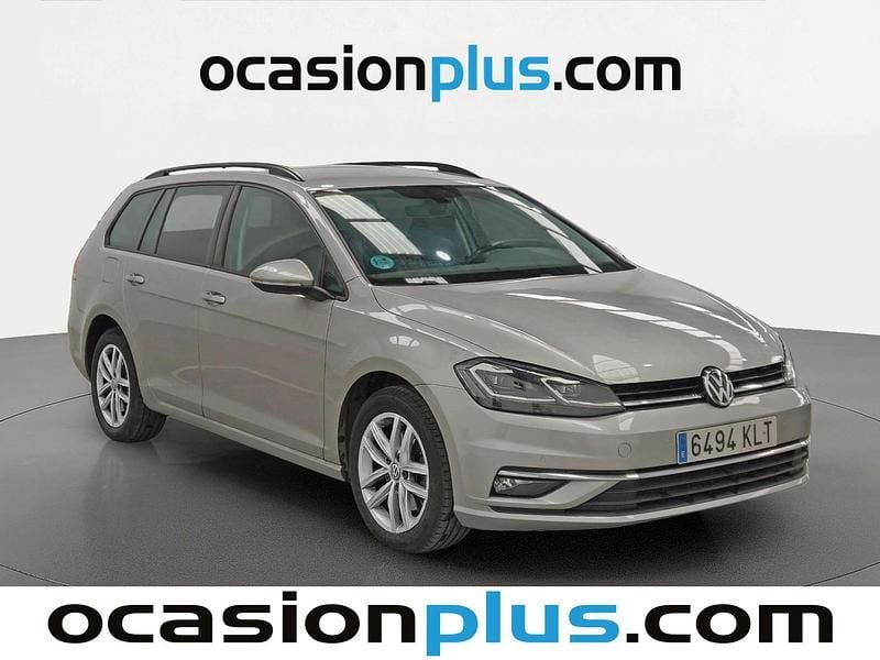 Usado VW Golf Sportsvan Advance 150 CV (110 kW) 2018 Gris plata Monovolumen