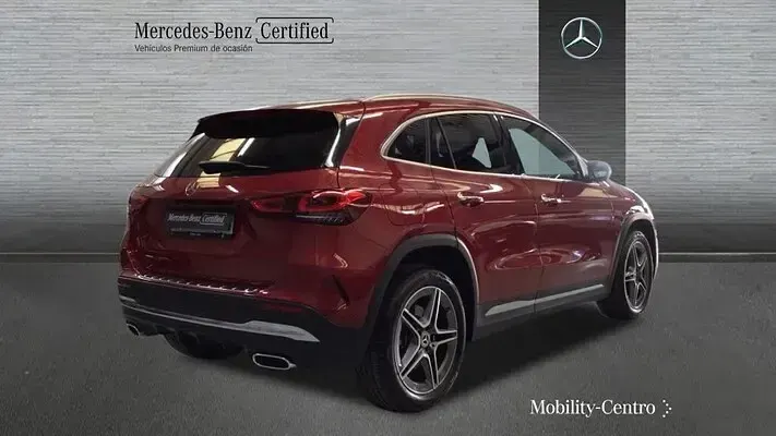 Usado Mercedes GLA250 AMG line 160 CV (117 kW) 2023 SUV