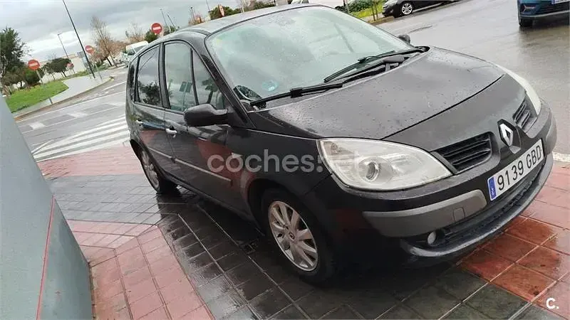 Usado Renault Scénic II 110 CV (80 kW) 2008 Negro Monovolumen