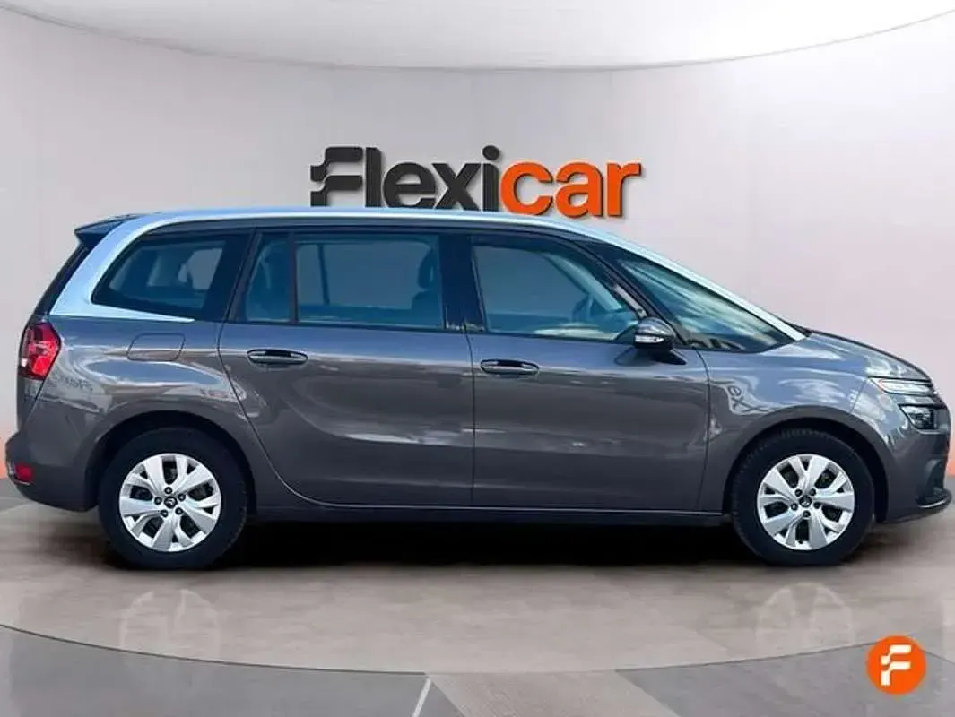 Begagnad Citroën C4 Feel 131 HK (96 kW) 2019 Grå Minibuss