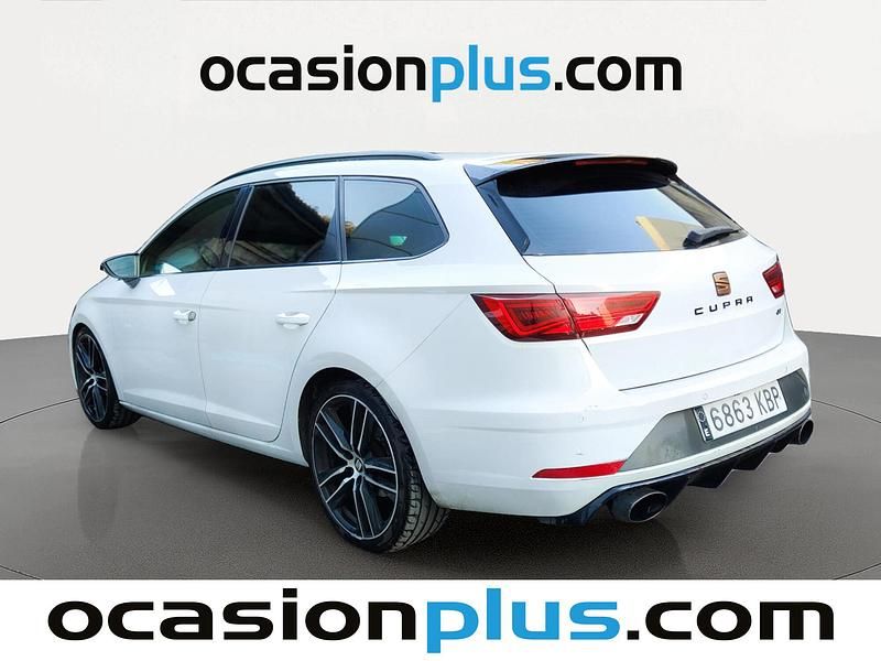 Usado Seat Leon FR 150 CV (110 kW) 2017 Blanco Familiar