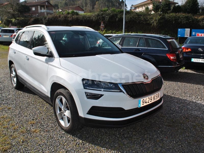 Blanco Usado 2019 Skoda Karoq Ambition SUV | 17.500 € (Precio justo) - Imagen 1/4