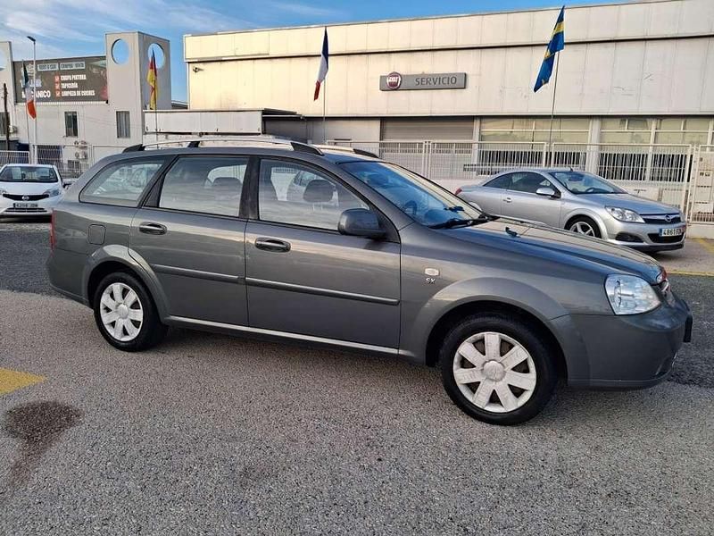 Gris Usado 2011 Chevrolet Nubira SX Familiar | 4900 € (Precio justo) - Imagen 1/4