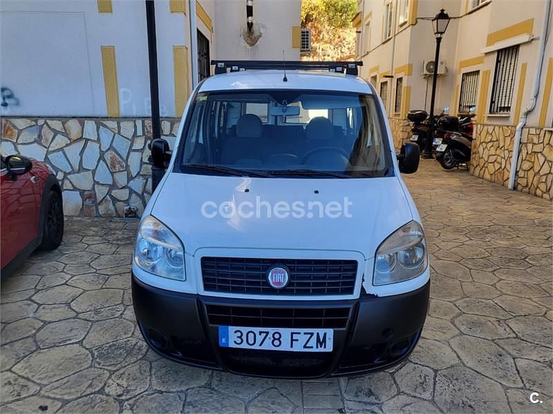 Blanco Usado 2009 Fiat Doblò Active Monovolumen | 3200 € (Precio justo) - Imagen 1/4
