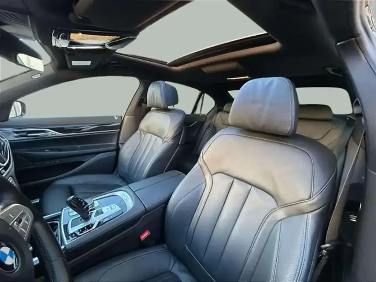 Usado BMW 740 Comfort Edition 340 CV (250 kW) 2022 Negro Berlina