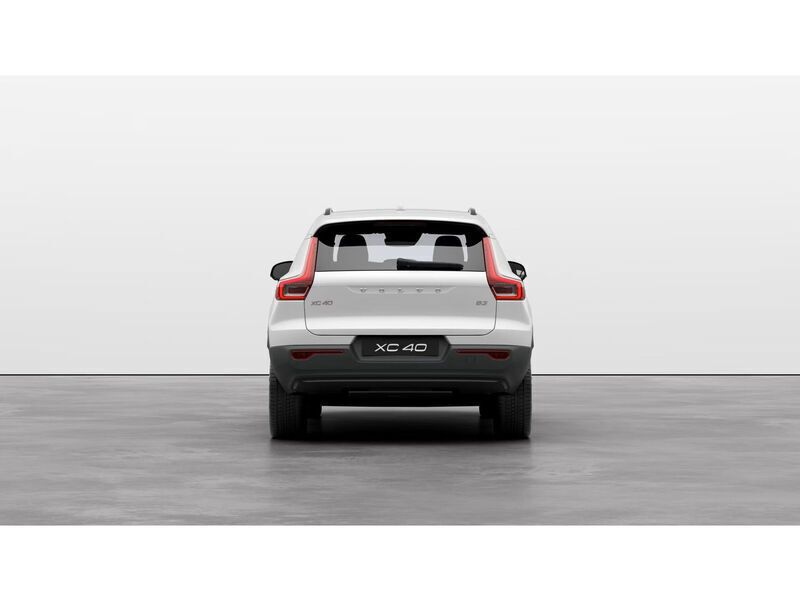 Usado Volvo XC40 Plus 163 CV (119 kW) 2024 Blanco SUV