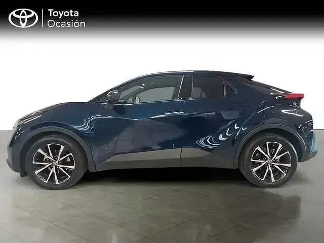 Begagnad Toyota C-HR Advance 140 HK (102 kW) 2025 Blå SUV