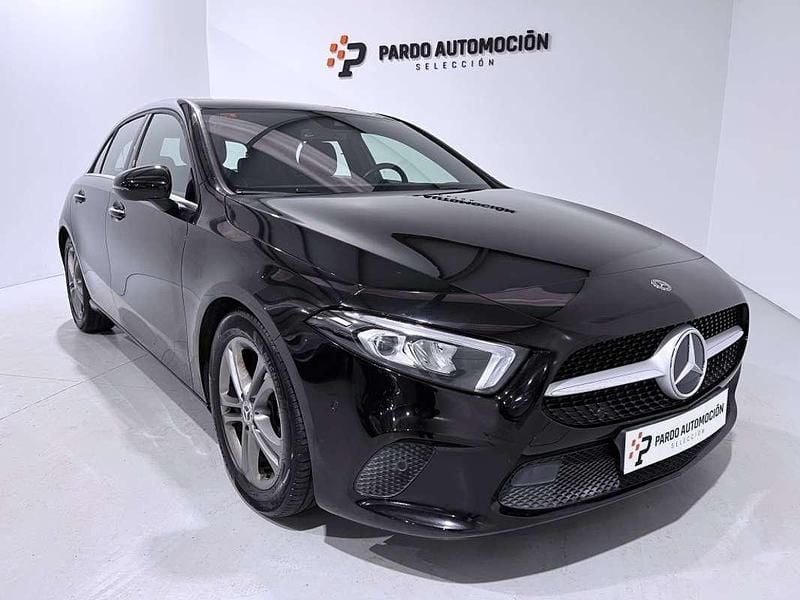 Negro Usado 2019 Mercedes A180 Utilitario | 17.900 € (Buen precio) - Imagen 1/4